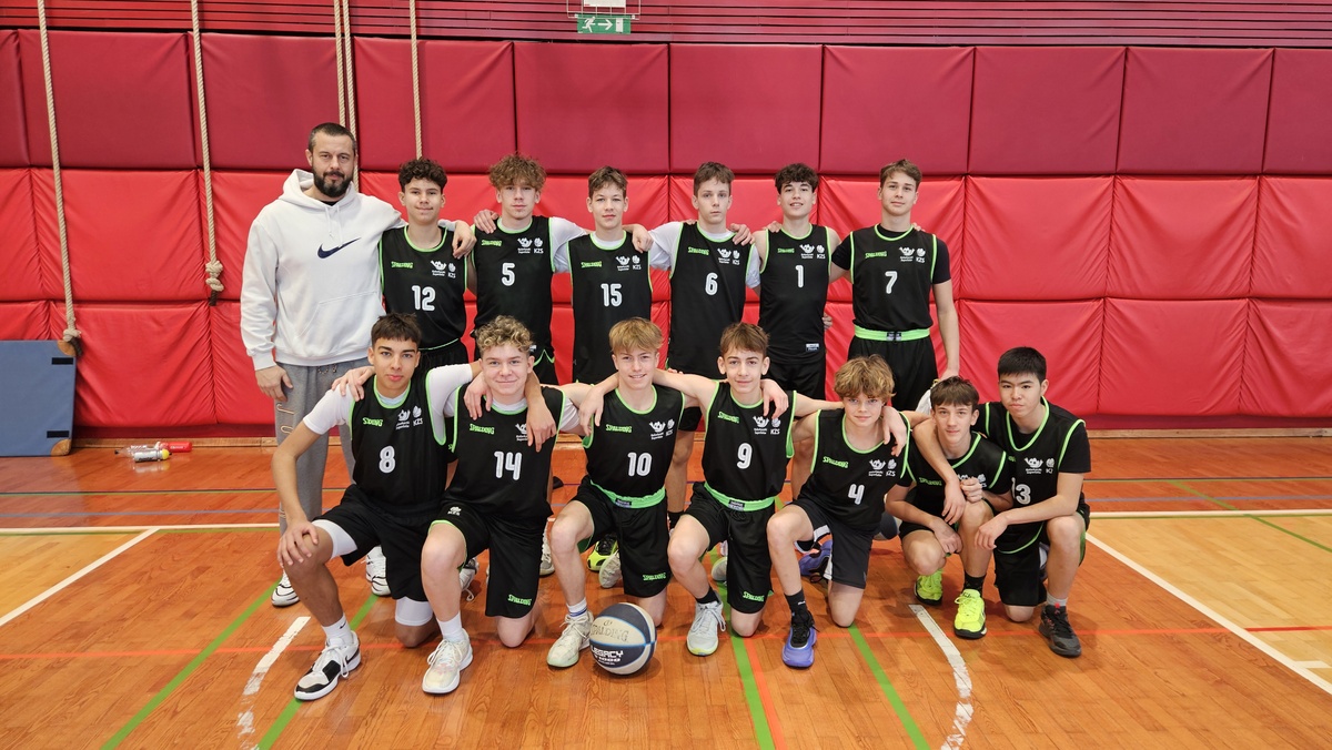 Starejši dečki v polfinalu državnega prvenstva v košarki!